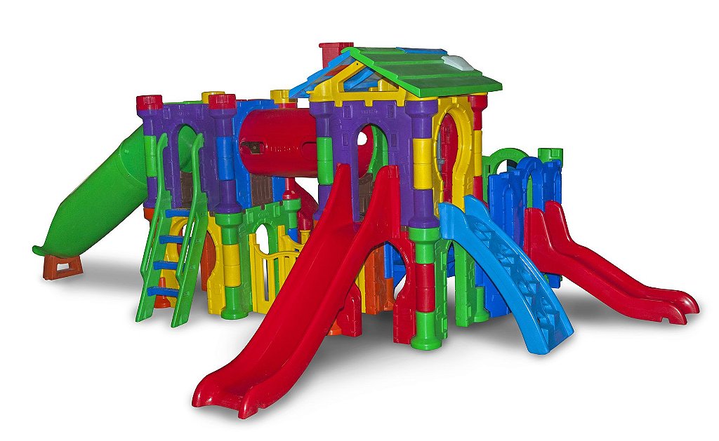 Playground Vila Medieval Freso com Escorregador Infantil 2