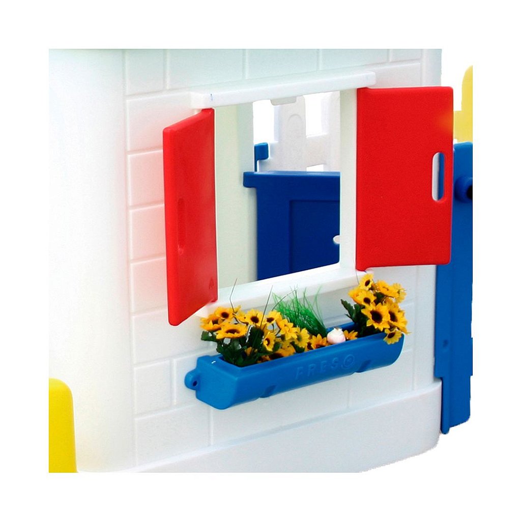 Casinha de Brinquedo e Boneca Infantil Freso com Cerquinha 2