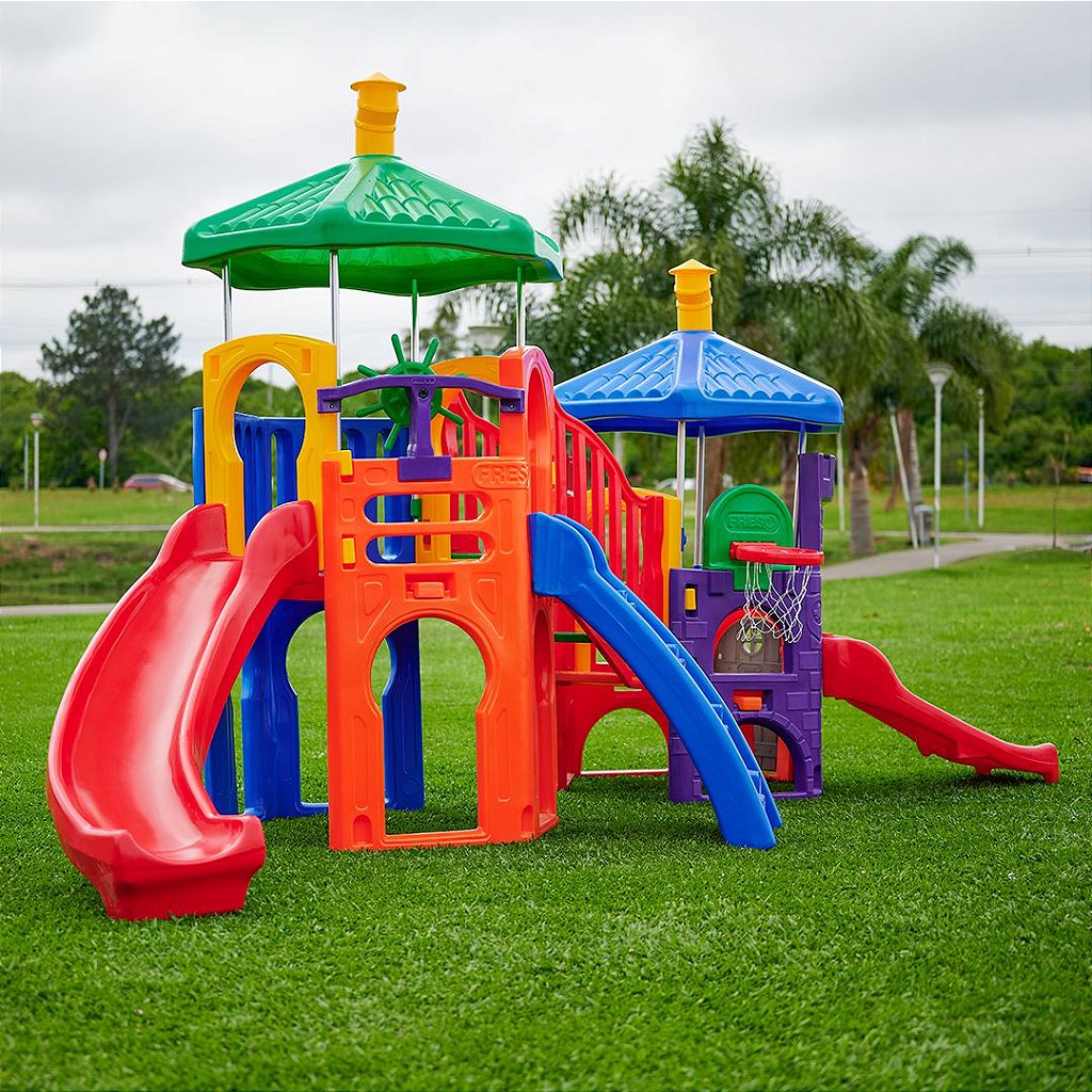 Playground Aquarius Petit Telhadinho e Escorregador Curvo Freso 2