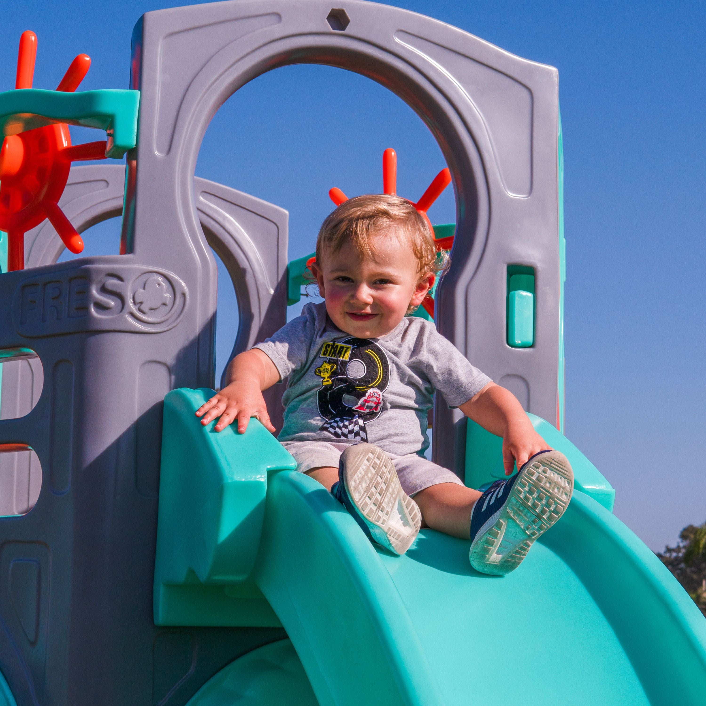Playground Blue Spring Freso 3