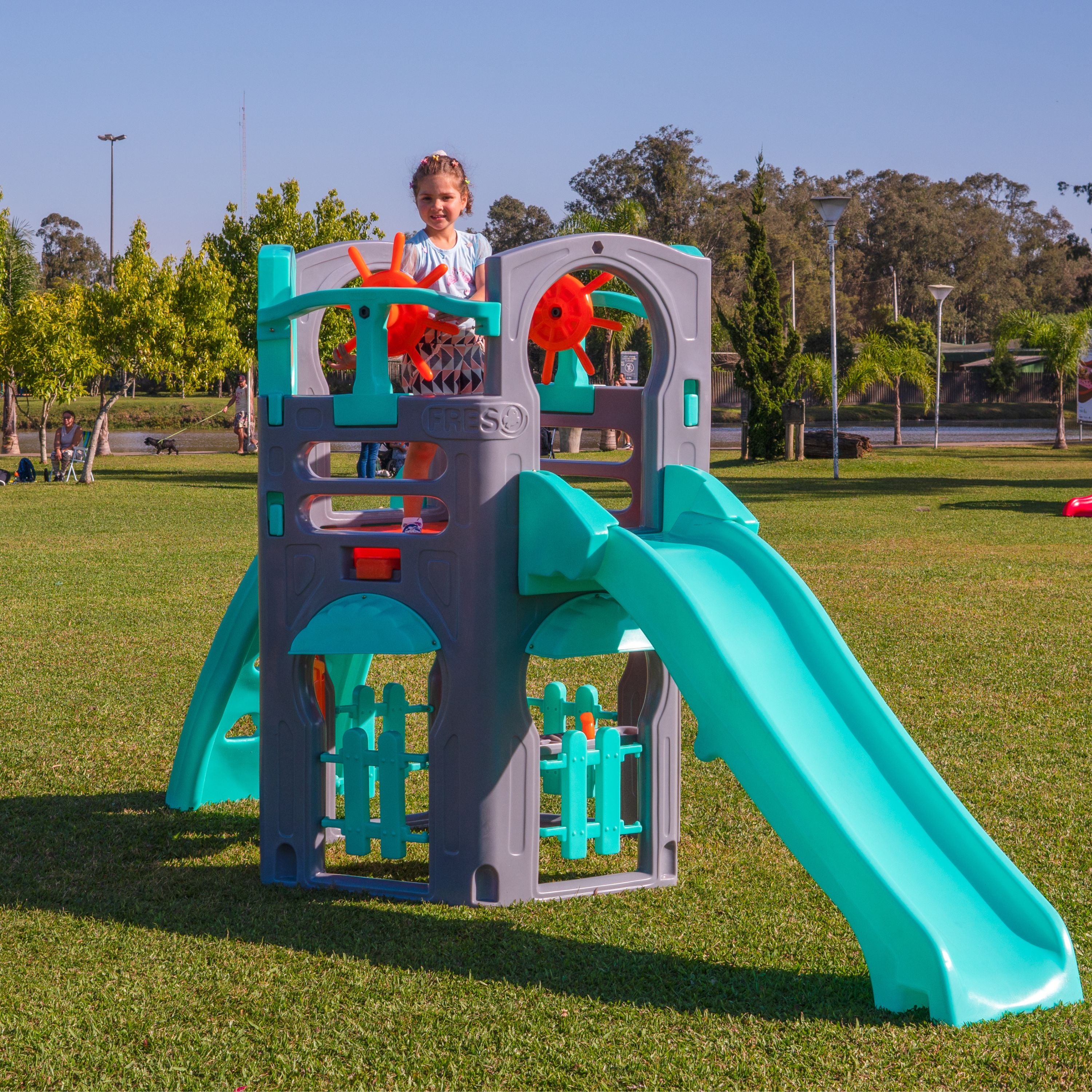 Playground Blue Spring Freso 2