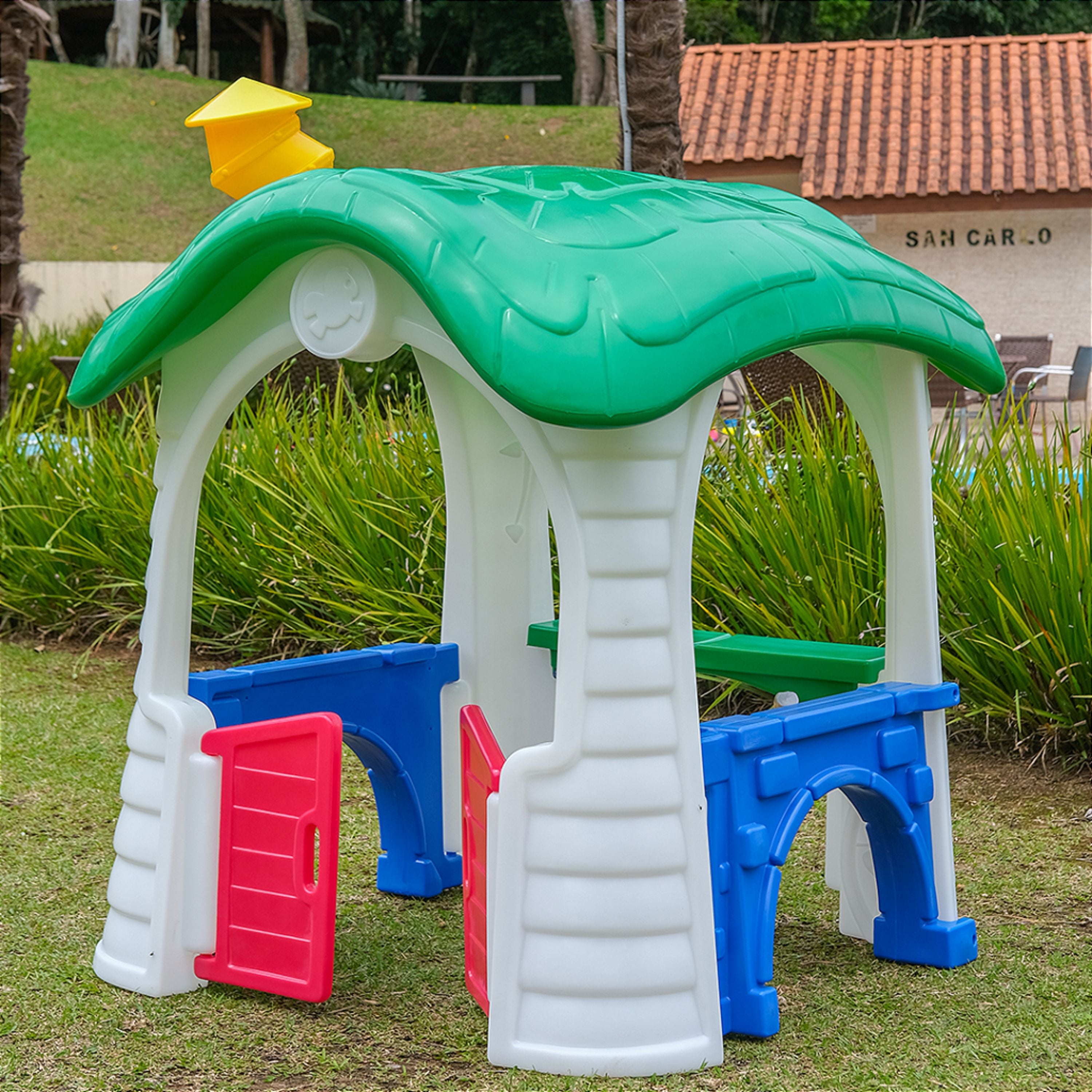Casinha Infantil de Brinquedo e Boneca Acessivel Freso Petit Standard