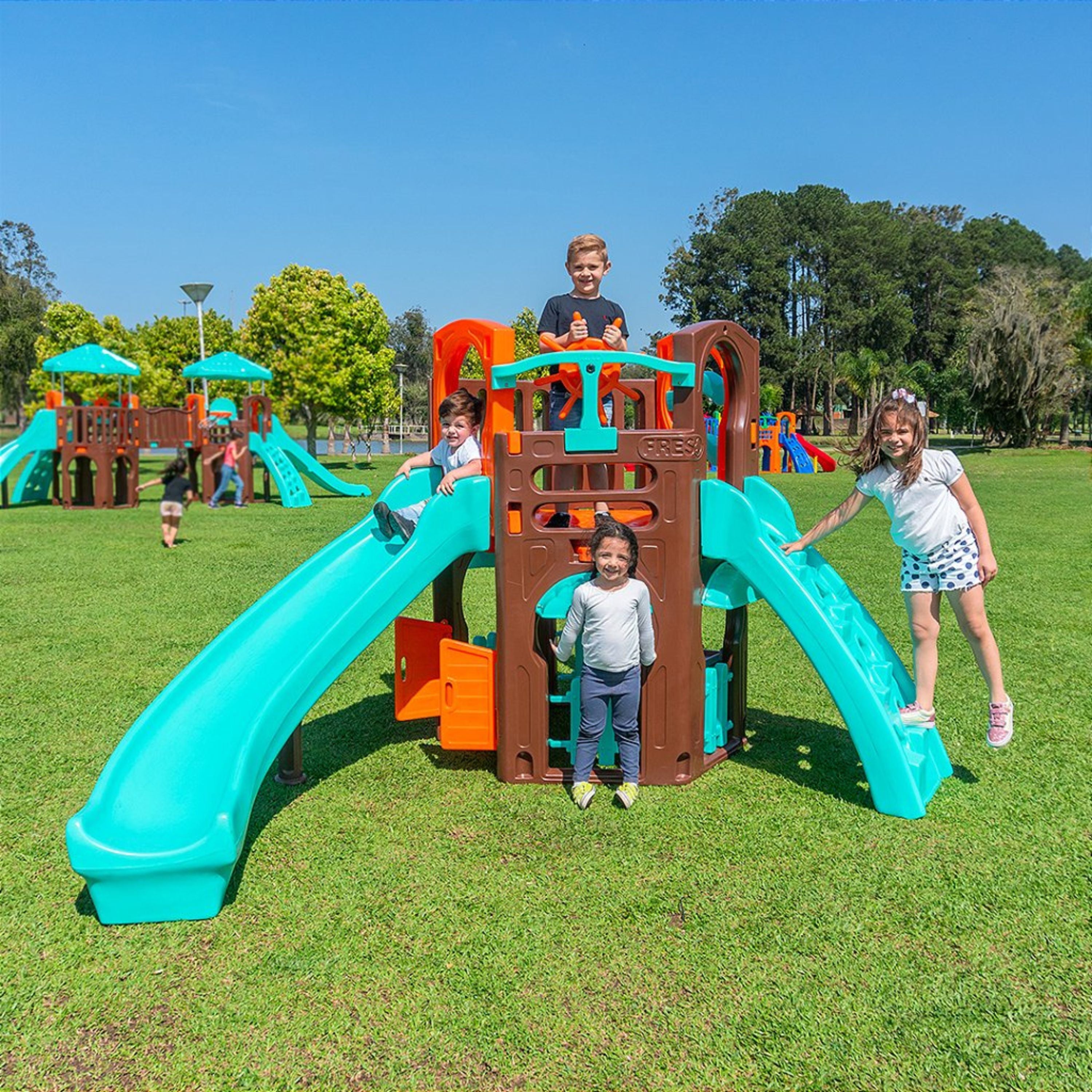 Playground Eco Spring Freso com Escorregador Infantil 2