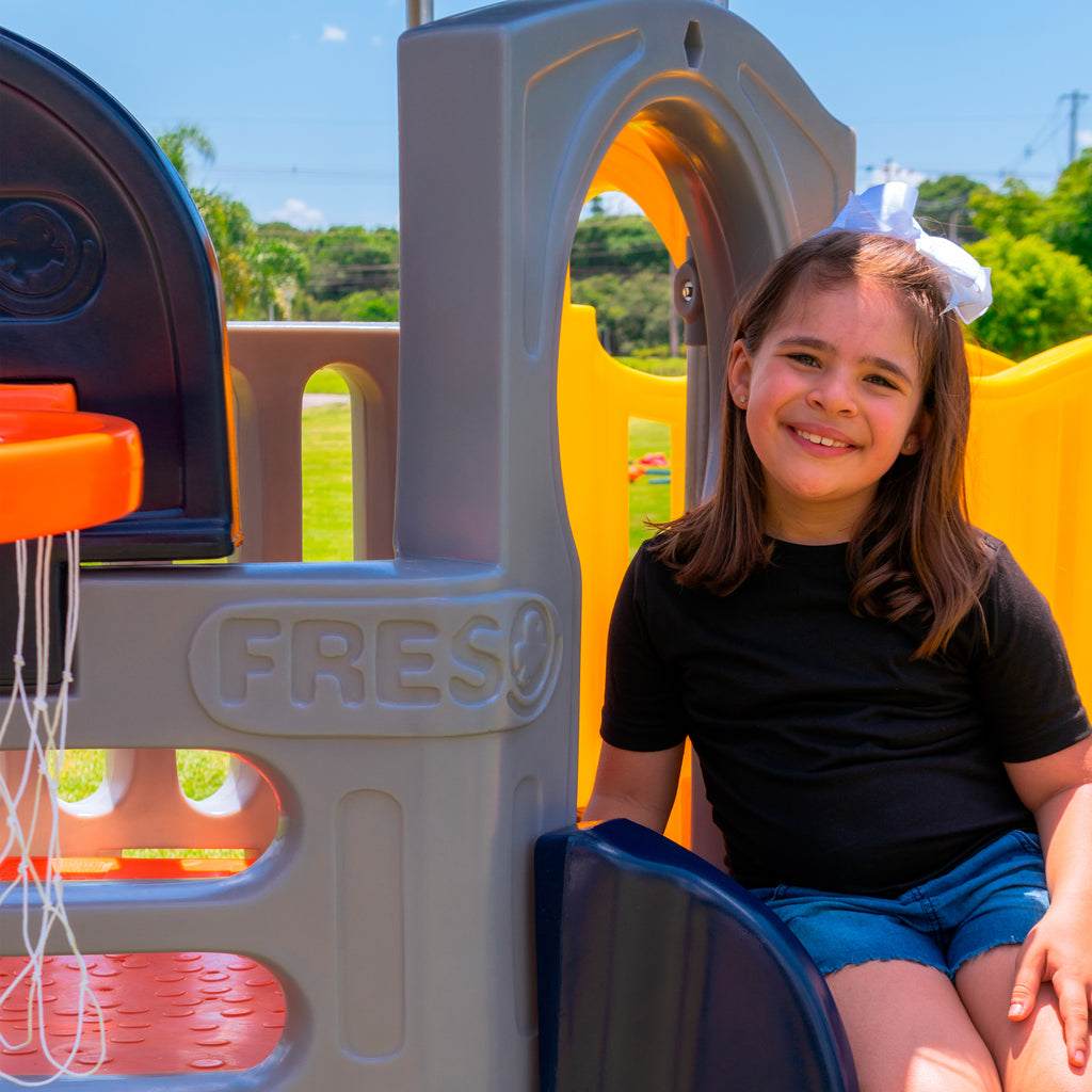 Playground Arcade Freso com Escorregador Infantil 3