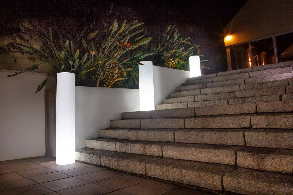 Coluna Decorativa Iluminada de Plástico Tamanho M Freso 3