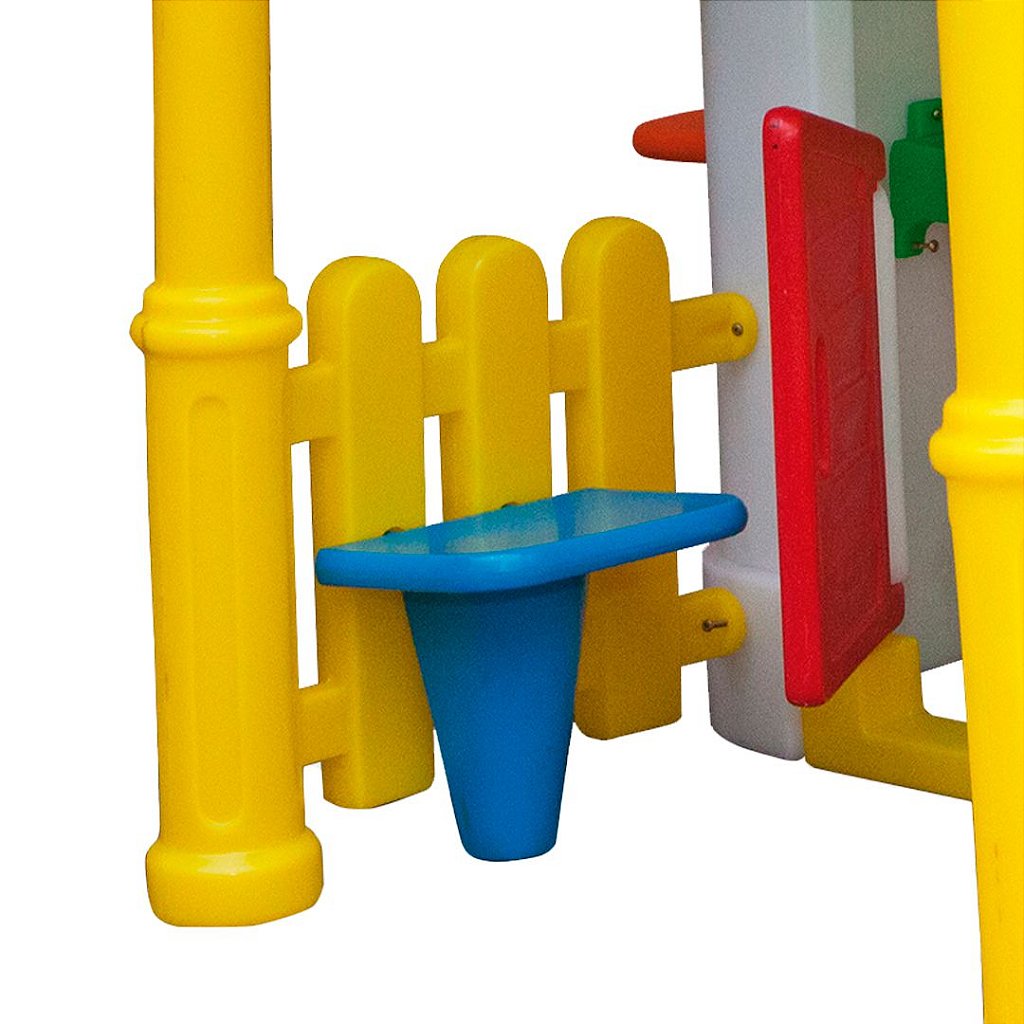 Casinha de Brinquedo e Boneca Freso de Campo com Cerquinha 3