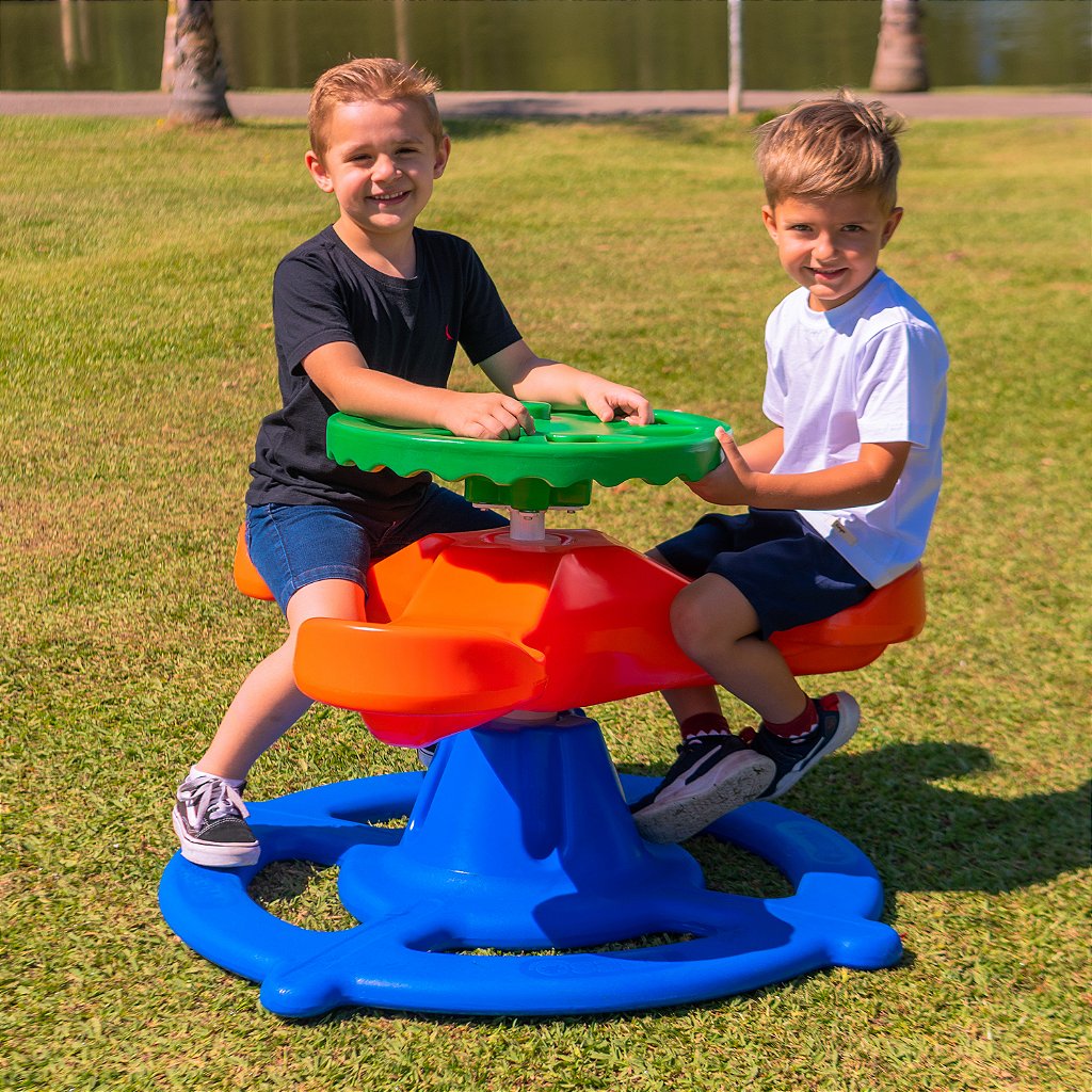Brinquedo Gira Gira Infantil de Plástico 3 Lugares Freso 4
