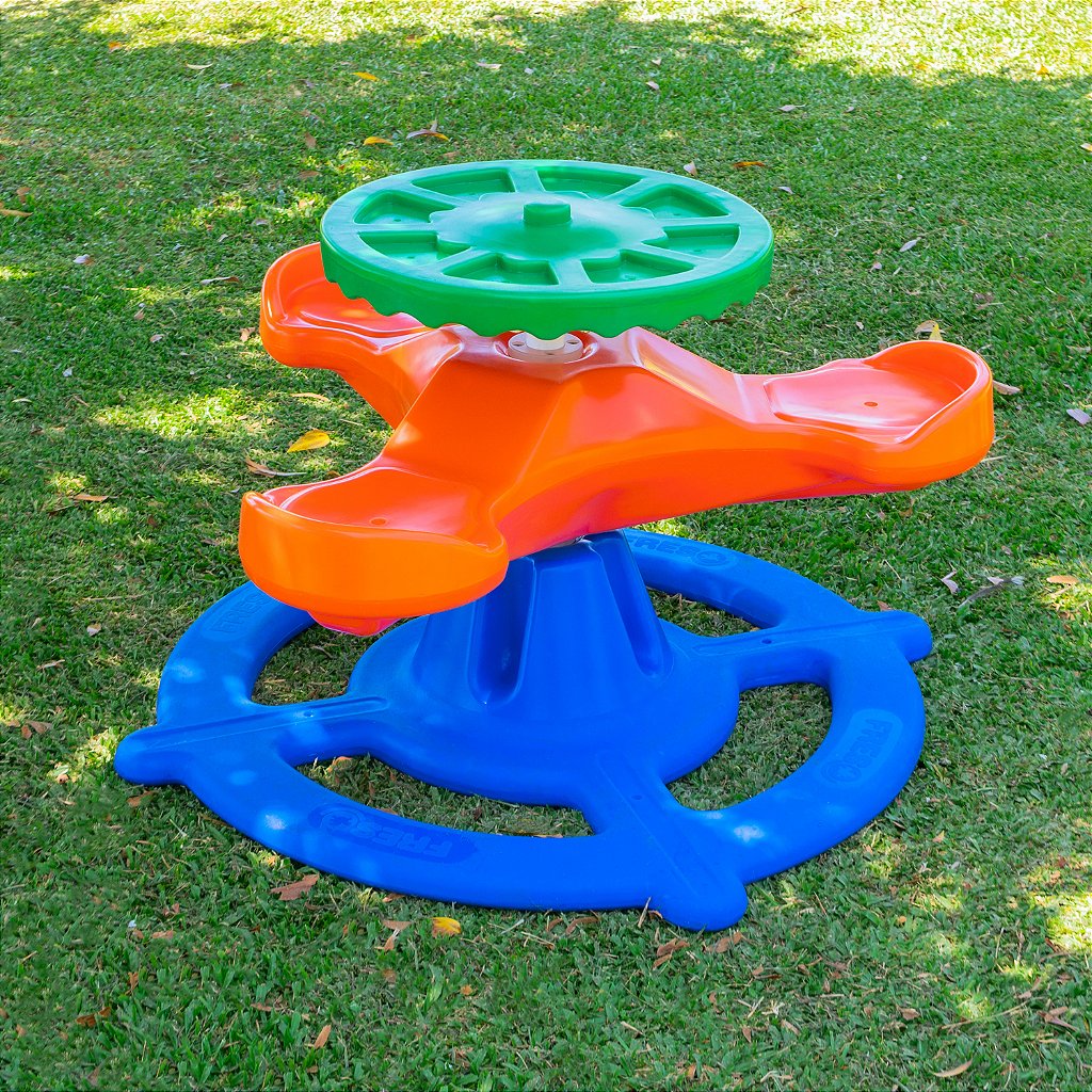 Brinquedo Gira Gira Infantil de Plástico 3 Lugares Freso 3